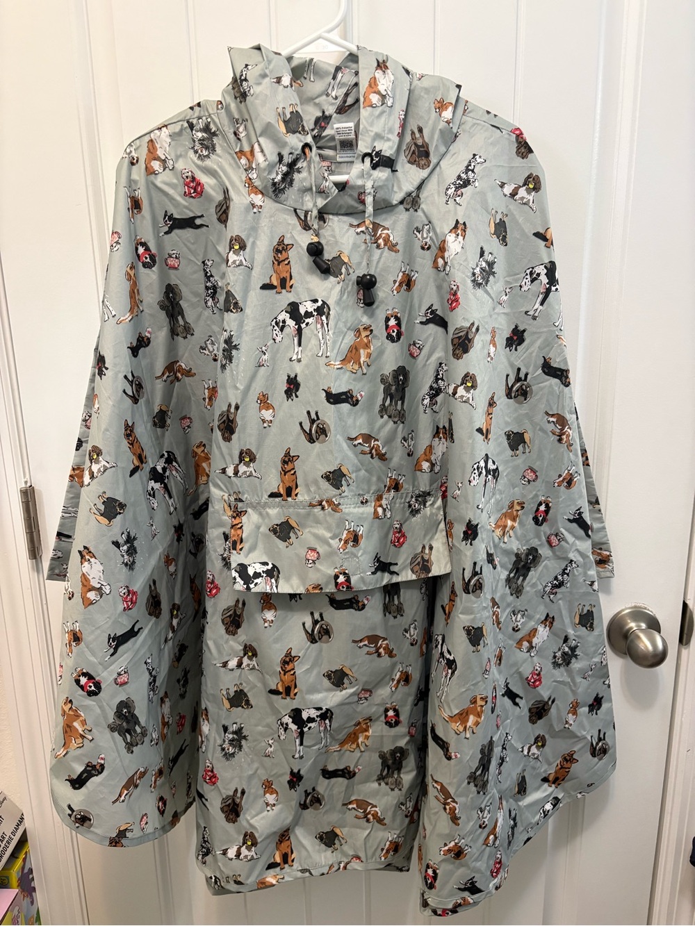 Vera Bradley “Dog Show” Rain Poncho with Hood. Size L/XL. Fold into pouch.